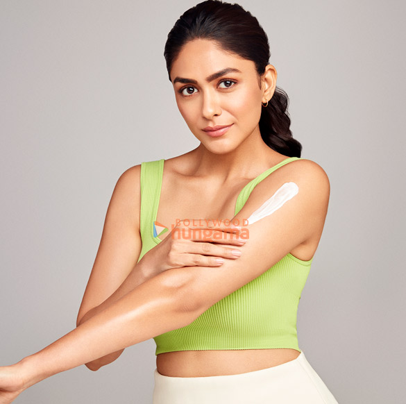 mrunal thakur 65