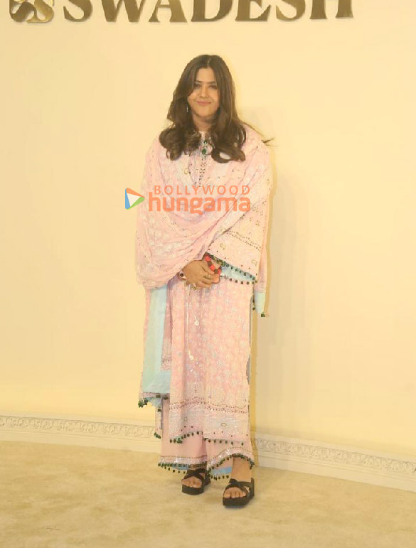 photos aamir khan gauri spratt nita ambani gauri khan 22