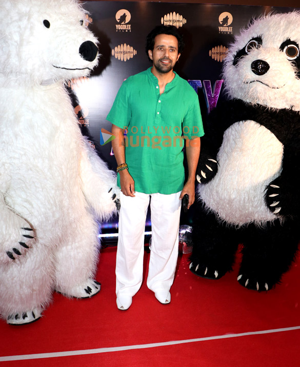 photos celebs grace the trailer launch of party animals 21