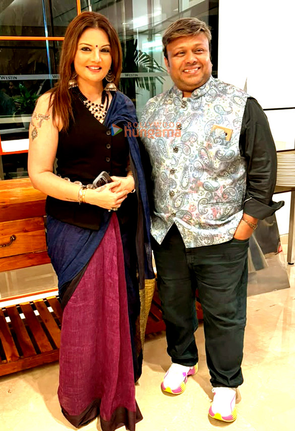 photos deepak tijori hiten tejwani and bhumi trivedi snapped honouring dr khoja at gujarati bright award 3