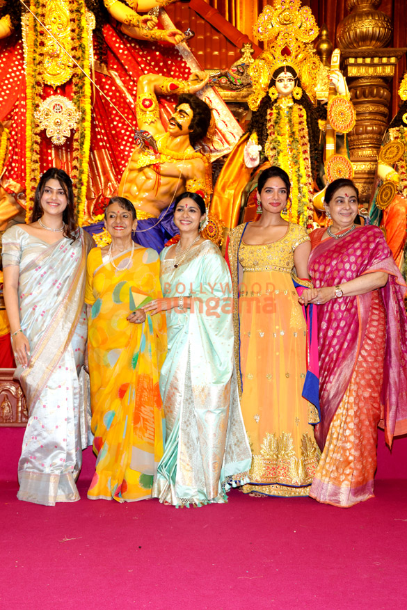 photos kajol bipasha basu mouni roy tanishaa mukerji and others snapped at 80th north bombay sarbojanin durga puja 14