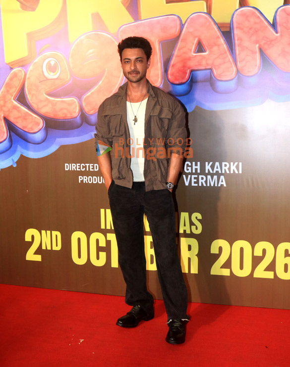 photos salman khan raveena tandon and others attend the special screening of veer pahariyas film prem keetanu 10