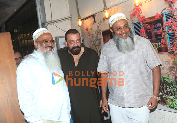 photos sanjay dutt snapped in bandra 2 6