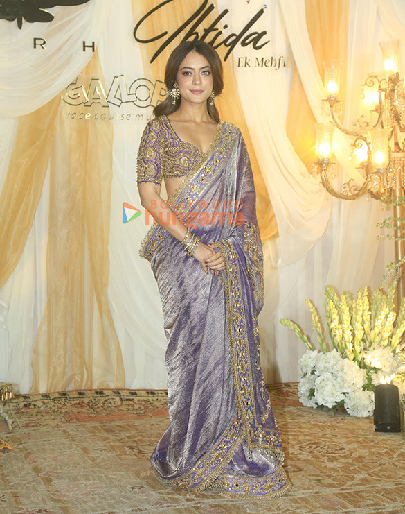 photos shilpa shetty huma qureshi shriya saran and others snapped at itrh ki diwali at gallops mahalaxmi 17