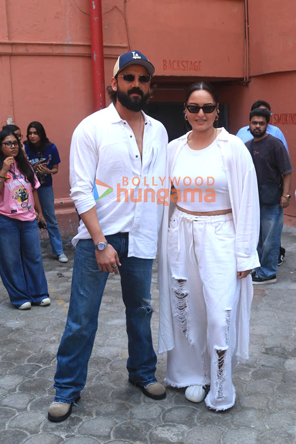 photos sonakshi sinha zaheer iqbal karan rawal and vishal rana snapped promoting tu hai meri kiran at sophie college 8