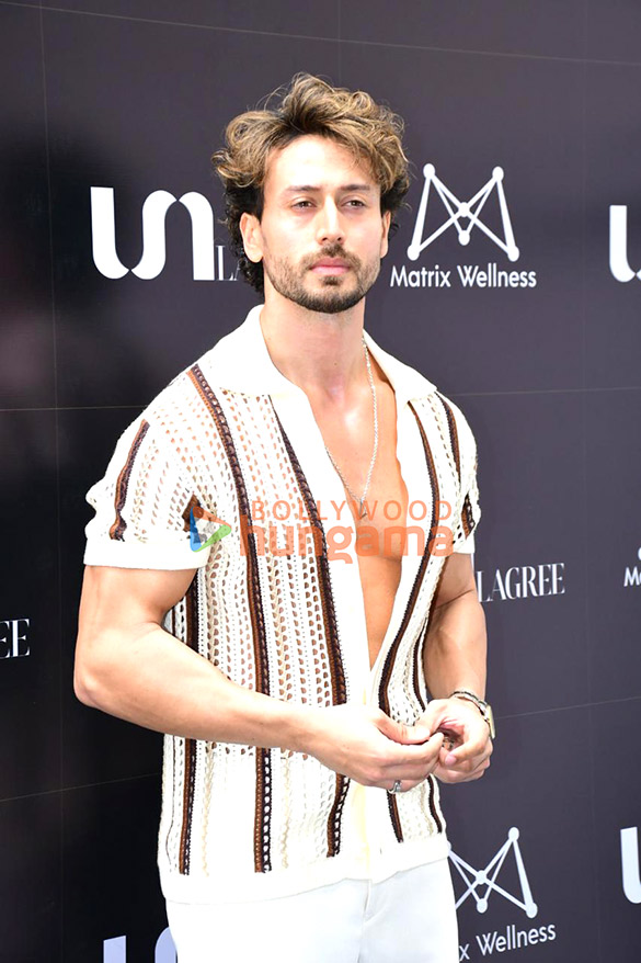 photos tiger shroff malvika raaj 1