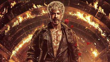 Shah Rukh Khan unveils new KING poster with a rose between his lips and bloodied face; says, “Qaatil Nahi.. Aashiq Hoon…”