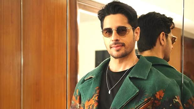 Sidharth Malhotra suffers leg injury, shares photo with a witty note!