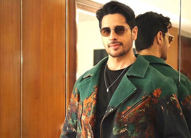 Sidharth Malhotra suffers leg injury, shares photo with a witty note!