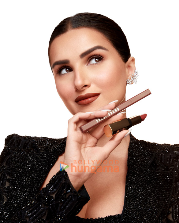 tara sutaria 1 184
