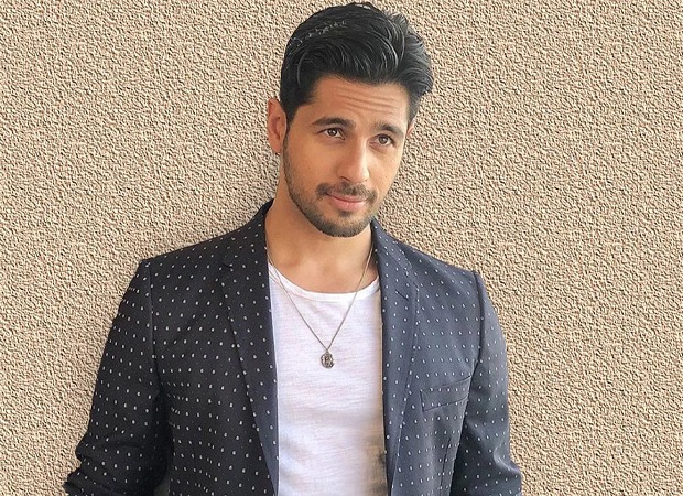 Sidharth Malhotra shares glimpse of leg injury recovery routine, turns to ice therapy